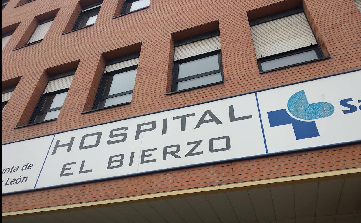 Fachada del Hospital del Bierzo.