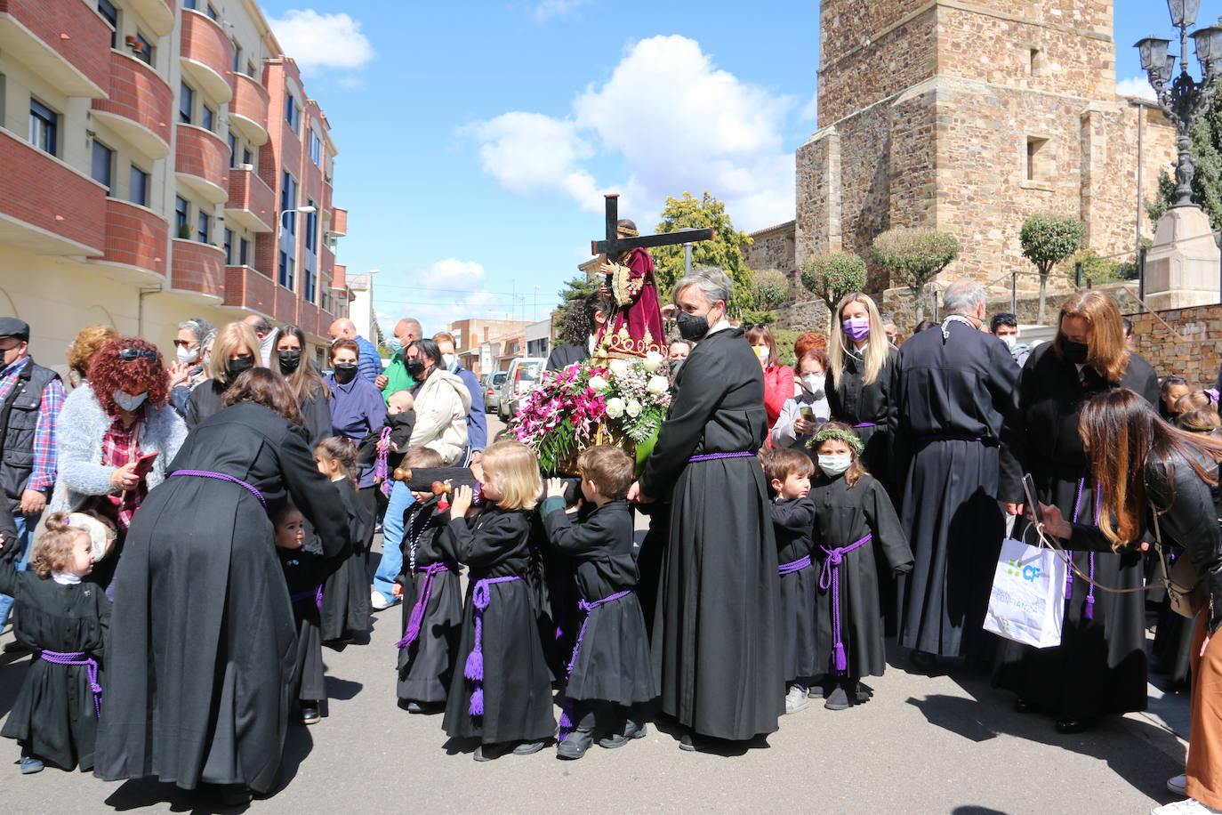 Fotos: El Santo Potajero alimenta a La Bañeza