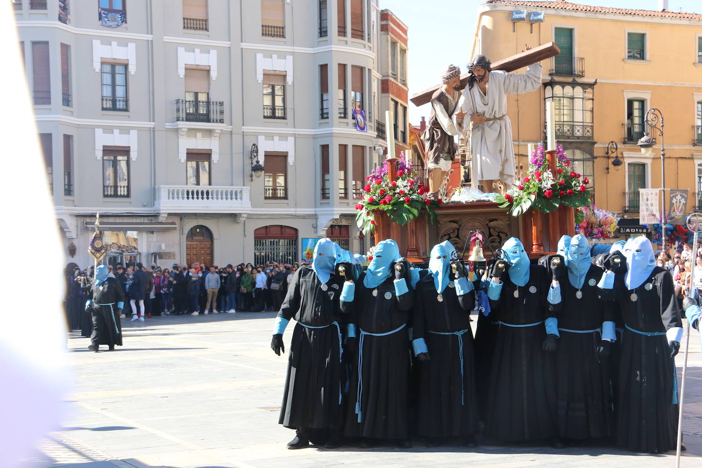 Fotos: Cofradía de las Bienaventuranzas | El &#039;Moreno&#039; se alza al cielo