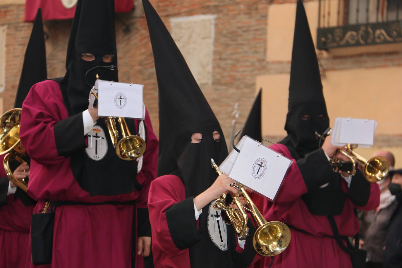 Las Tinieblas llegan a Santa Marina