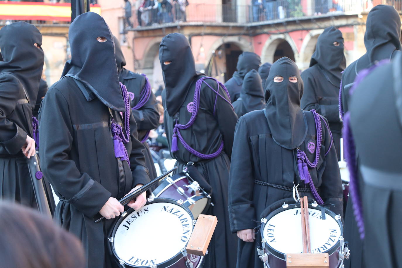 Fotos: Procesión de los Pasos, al completo