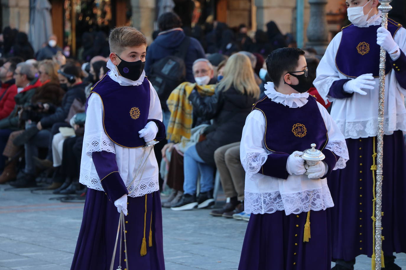 Fotos: Procesión de los Pasos, al completo