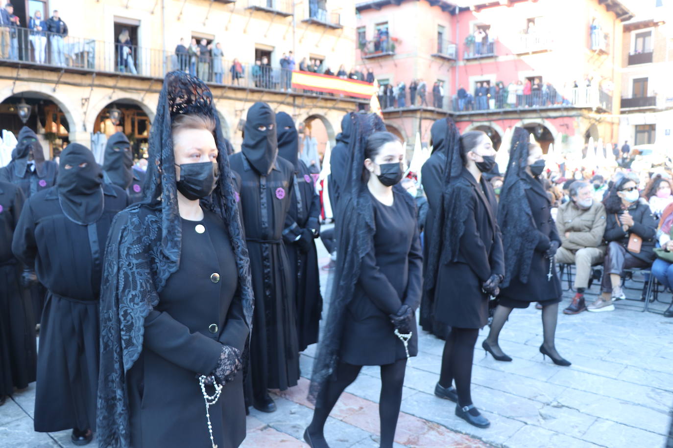 Fotos: Procesión de los Pasos, al completo