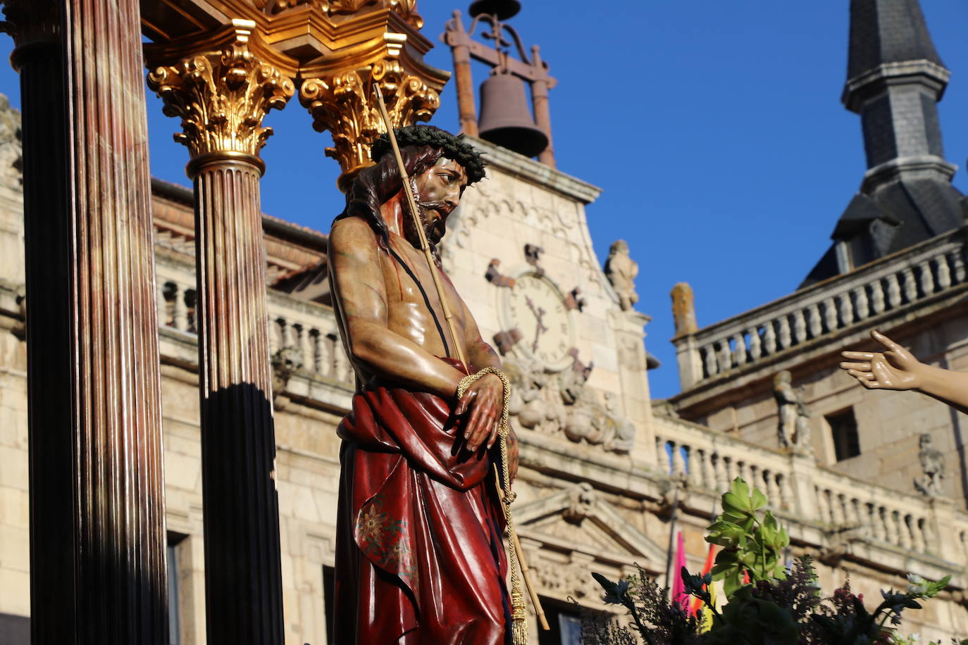 Fotos: Procesión de los Pasos, al completo