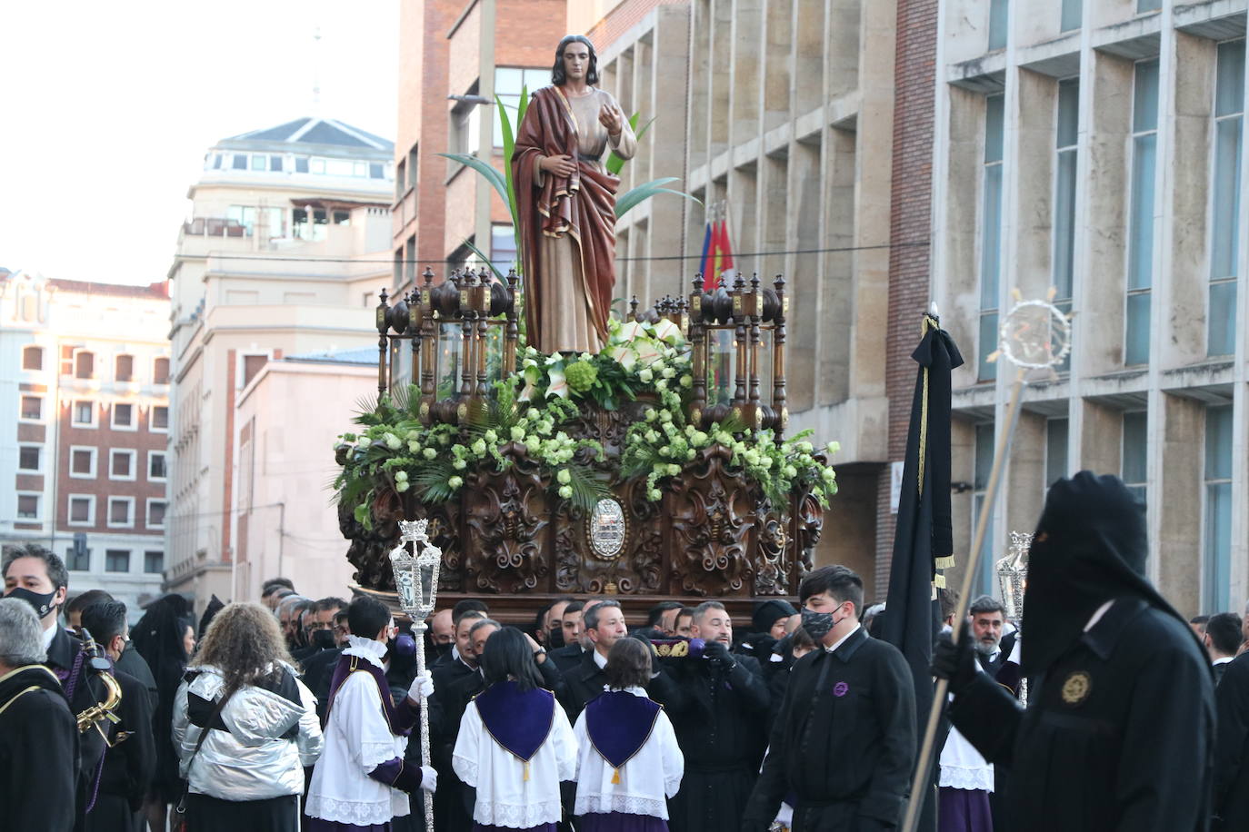 Fotos: Los pasos salen de Santa Nonia