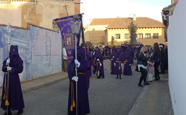 Sahagún vive su Semana Santa con devoción.