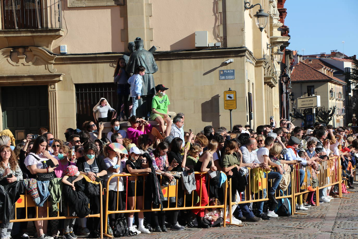 Acto central de la Procesión del Desenclavo en San Isidoro. 