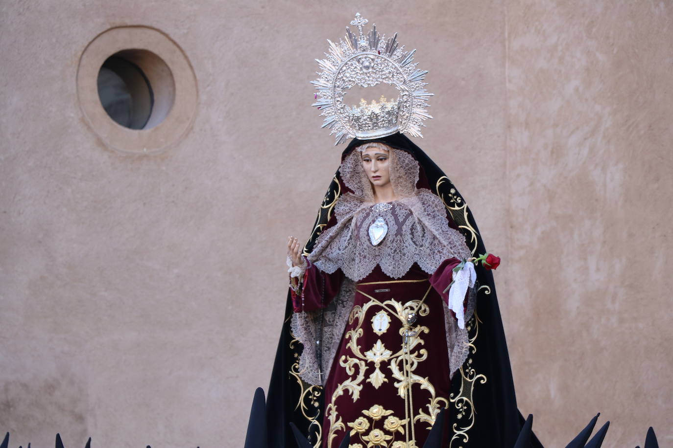 Acto central de la Procesión del Desenclavo en San Isidoro. 