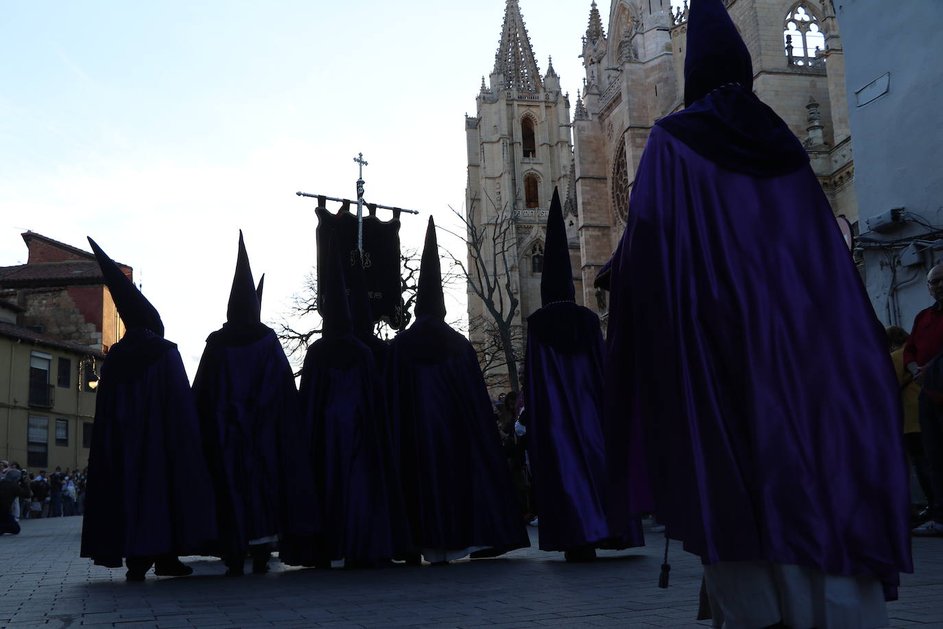 Procesión de La Soledad, dentro de la Cofradía de Jesús Divino Obrero. 