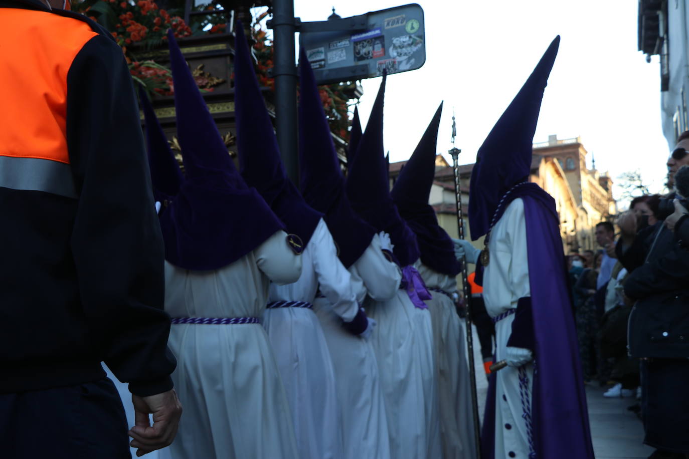 Procesión de La Soledad, dentro de la Cofradía de Jesús Divino Obrero. 