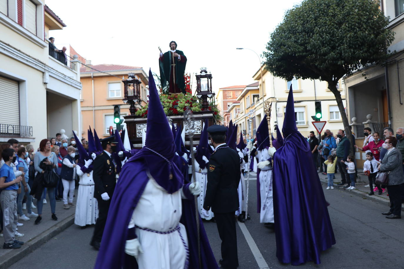 Procesión de La Soledad, dentro de la Cofradía de Jesús Divino Obrero. 