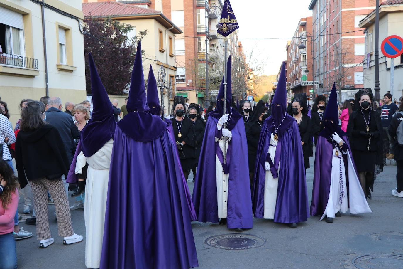 Procesión de La Soledad, dentro de la Cofradía de Jesús Divino Obrero. 