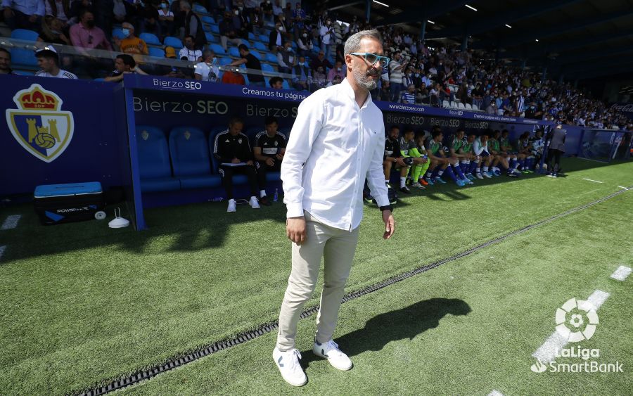 El conjunto berciano supera con autoridad al Lugo en El Toralín.