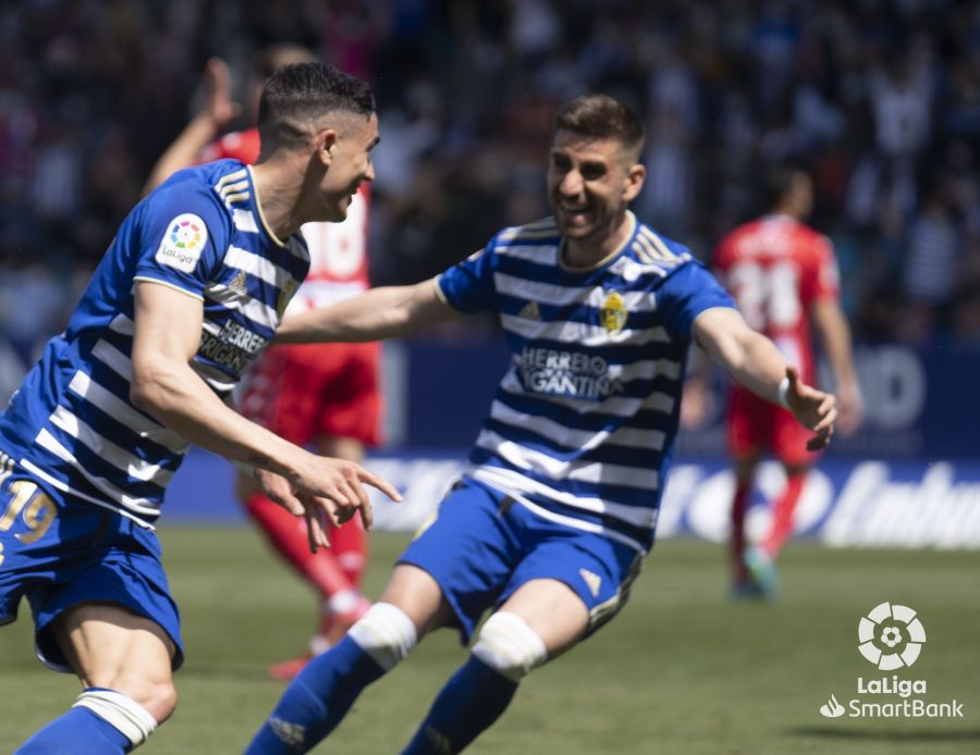 El conjunto berciano supera con autoridad al Lugo en El Toralín.