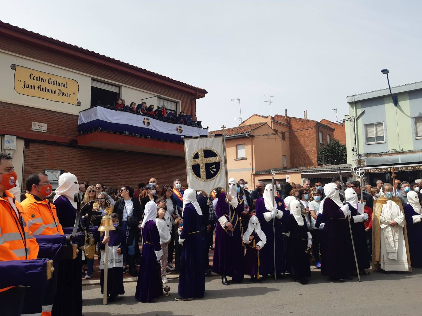 El paso de la Virgen Dolorosa y el de Jesús capitalizan la última procesión de la Semana Santa de San Andrés