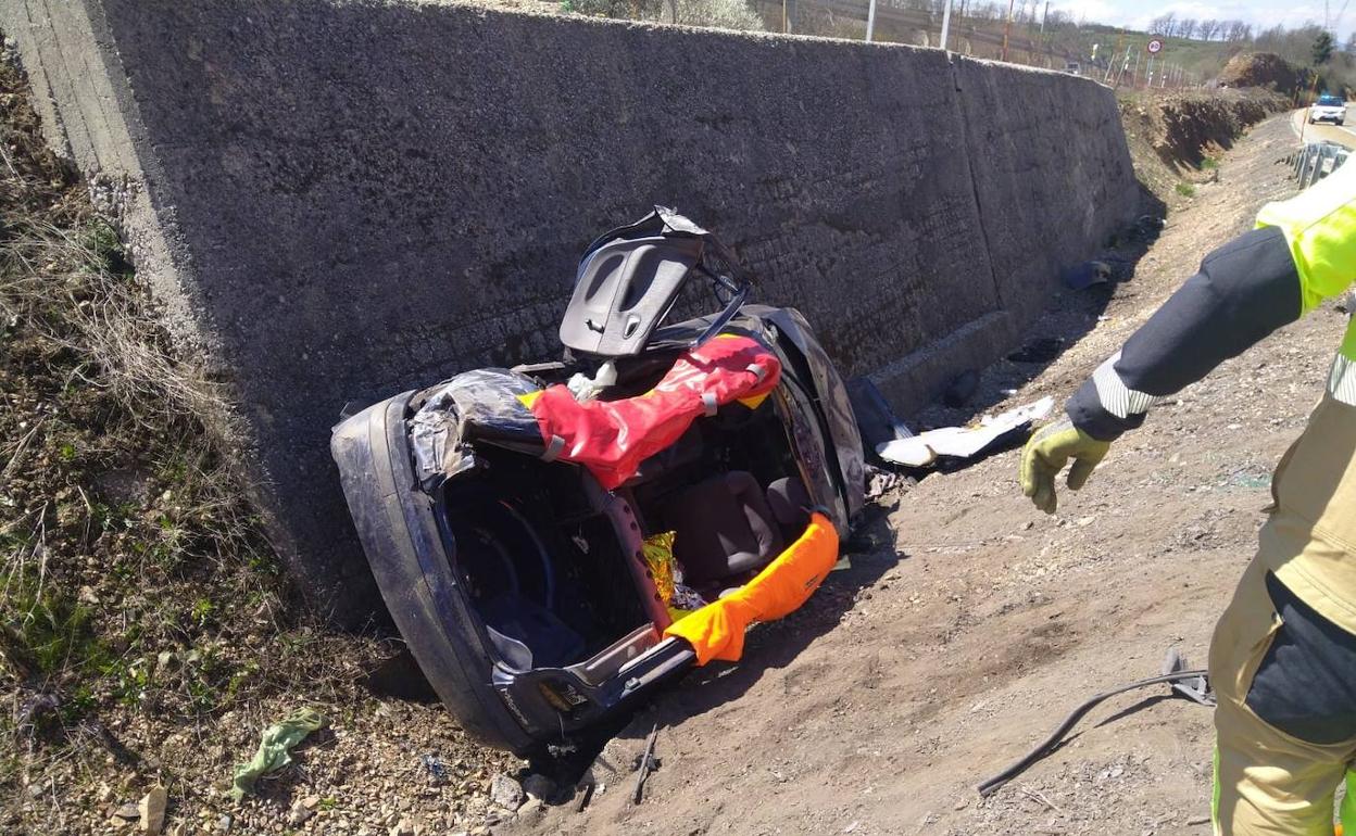 Imagen del vehículo accidentado.