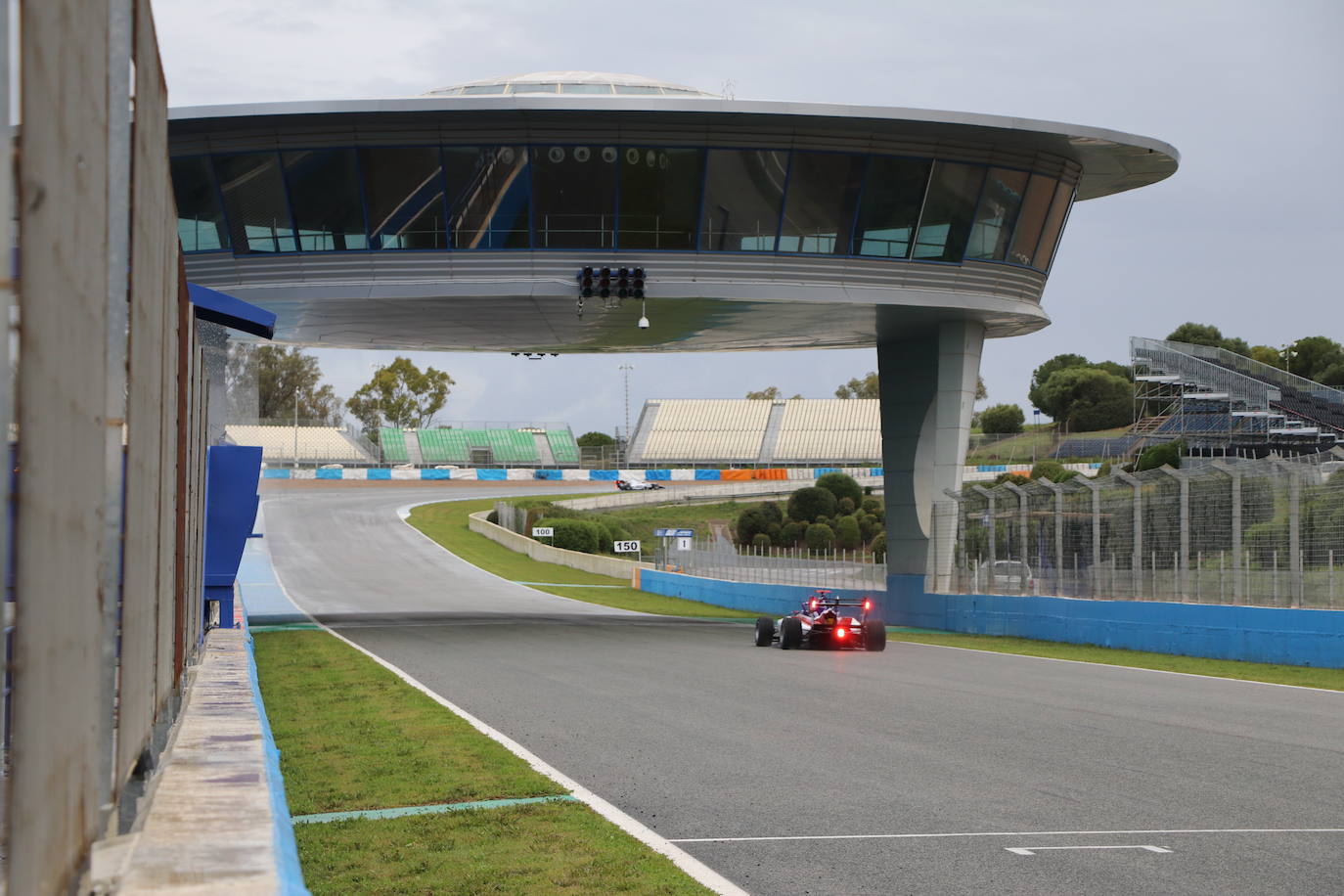 leonoticias acompaña al piloto leonés en una sesión de entrenamientos en Jerez.