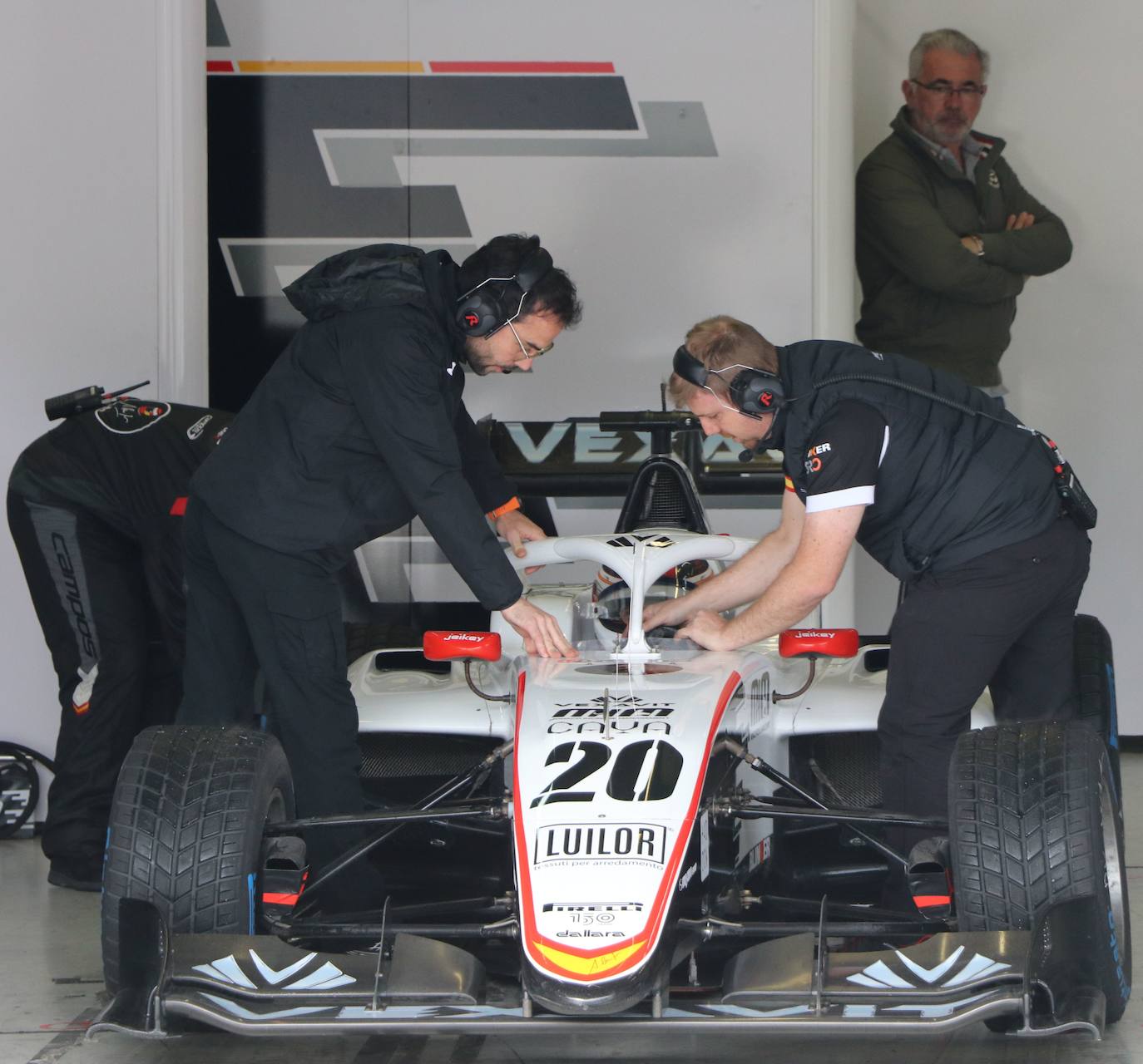 leonoticias acompaña al piloto leonés en una sesión de entrenamientos en Jerez.