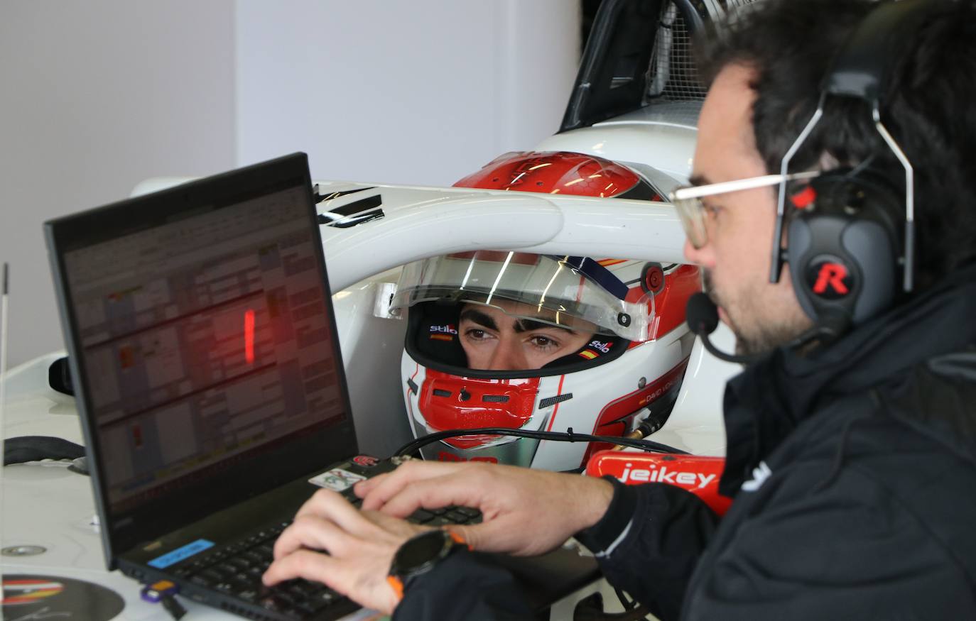 leonoticias acompaña al piloto leonés en una sesión de entrenamientos en Jerez.