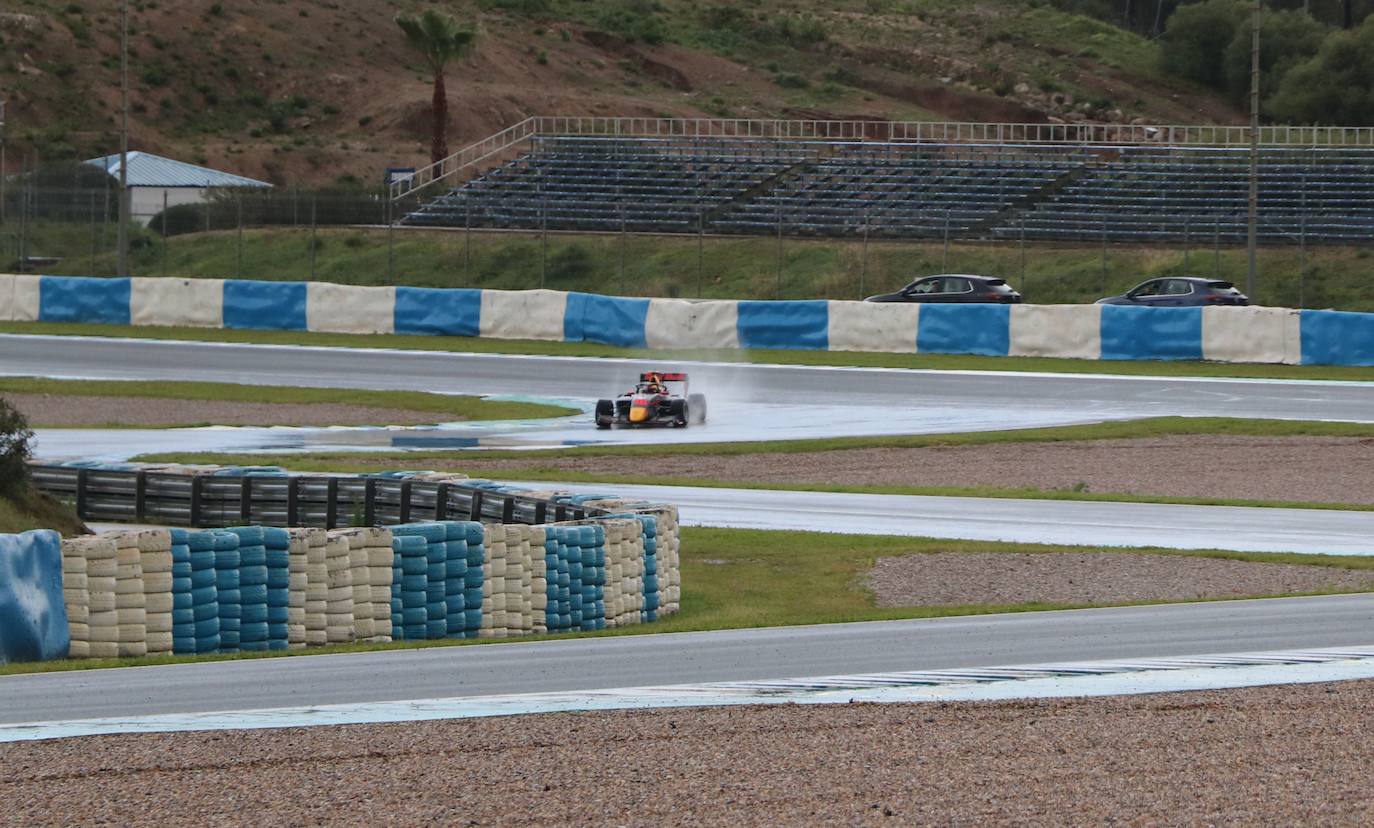 leonoticias acompaña al piloto leonés en una sesión de entrenamientos en Jerez.