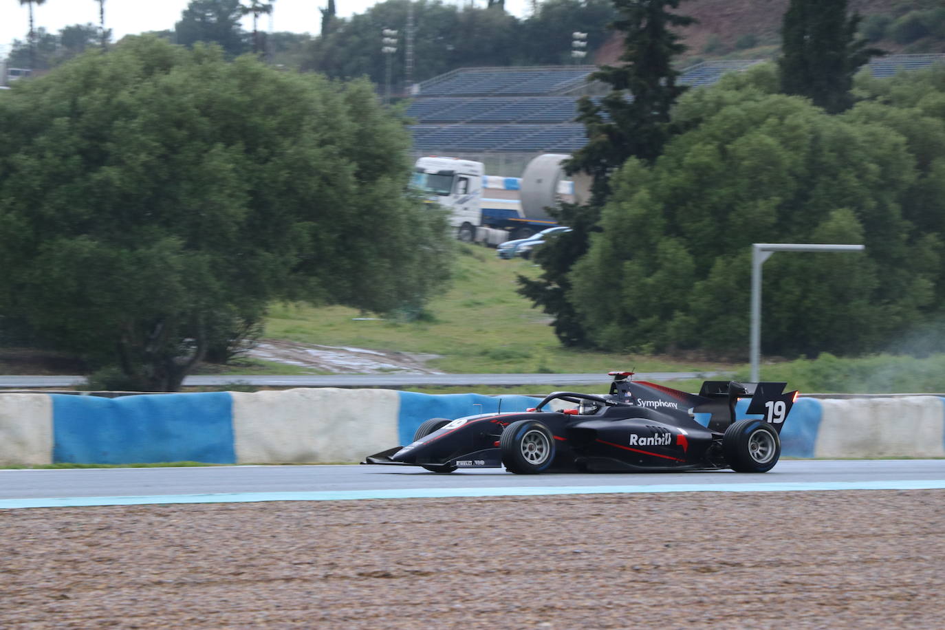 leonoticias acompaña al piloto leonés en una sesión de entrenamientos en Jerez.