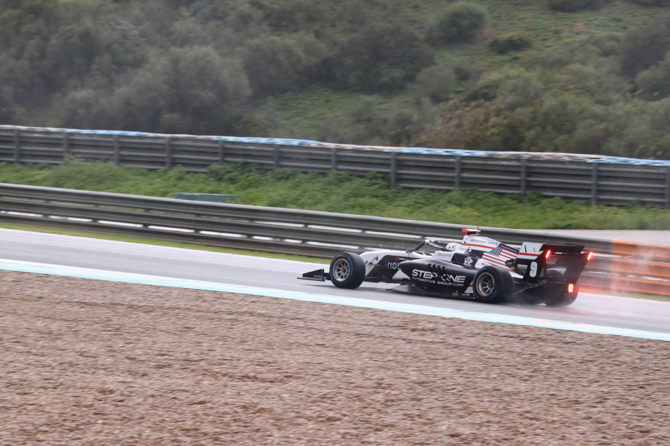 leonoticias acompaña al piloto leonés en una sesión de entrenamientos en Jerez.