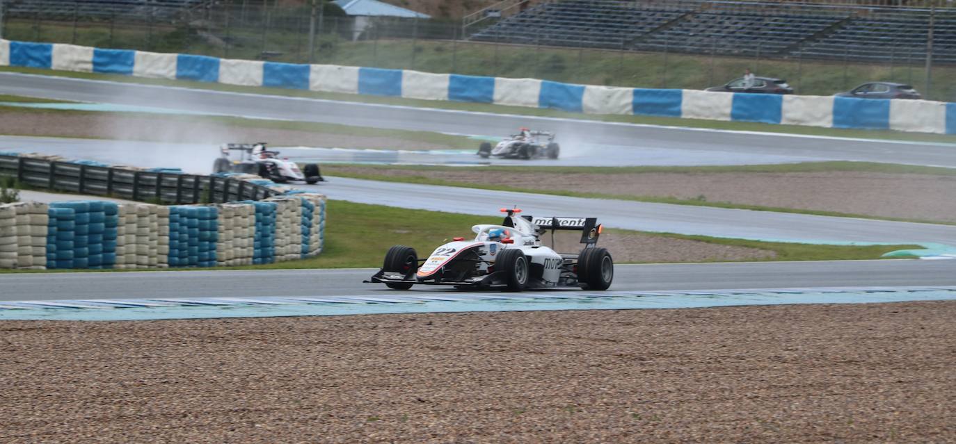 leonoticias acompaña al piloto leonés en una sesión de entrenamientos en Jerez.