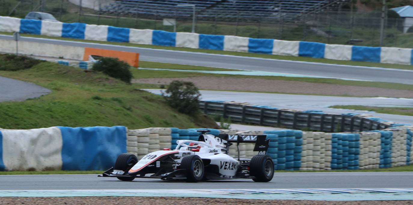 leonoticias acompaña al piloto leonés en una sesión de entrenamientos en Jerez.