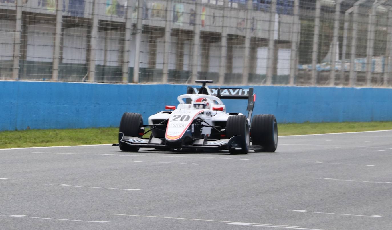 leonoticias acompaña al piloto leonés en una sesión de entrenamientos en Jerez.