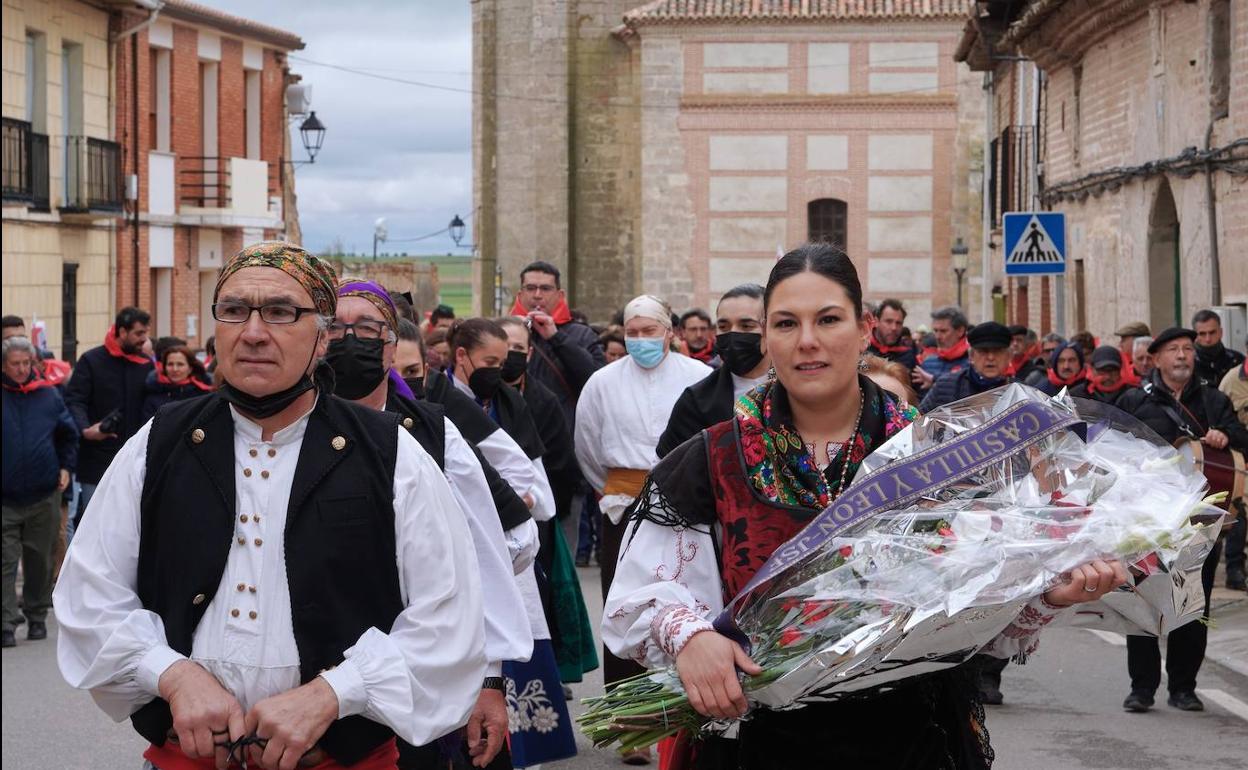 La fiesta de Villalar de los Comuneros empieza a celebrarse desde primera hora del sábado.