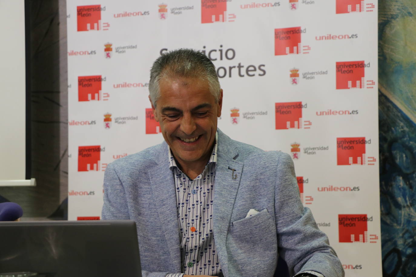 Presentación del libro «La historia del balonmano en León» en el Paraninfo Gordón Ordás del edificio El Albéitar. 