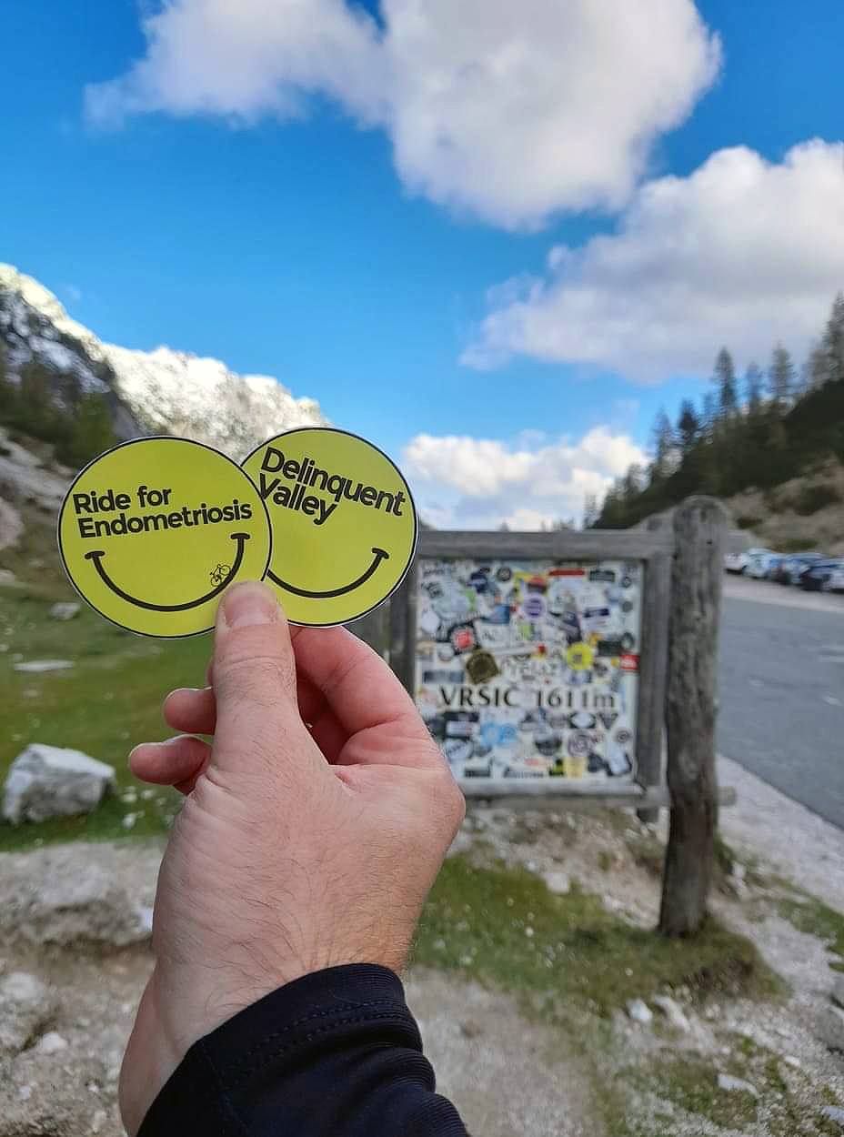 El catalán Jordi Girones recorrerá junto a su mujer, Carine Buncsi, diagnosticada con endometriosis desde 2019, 200 kilómetros del Camino de Santiago con salida desde Ponferrada para dar visibilidad a esta enfermedad | Una campaña de crowdfunding recauda fondos para la la Asociación de Endometriosis en España.