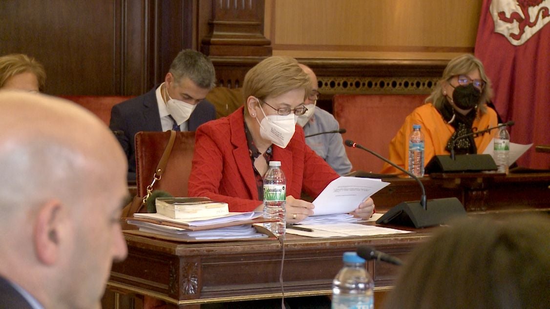 Uno de los instantes de la celebración del pleno municipal. 