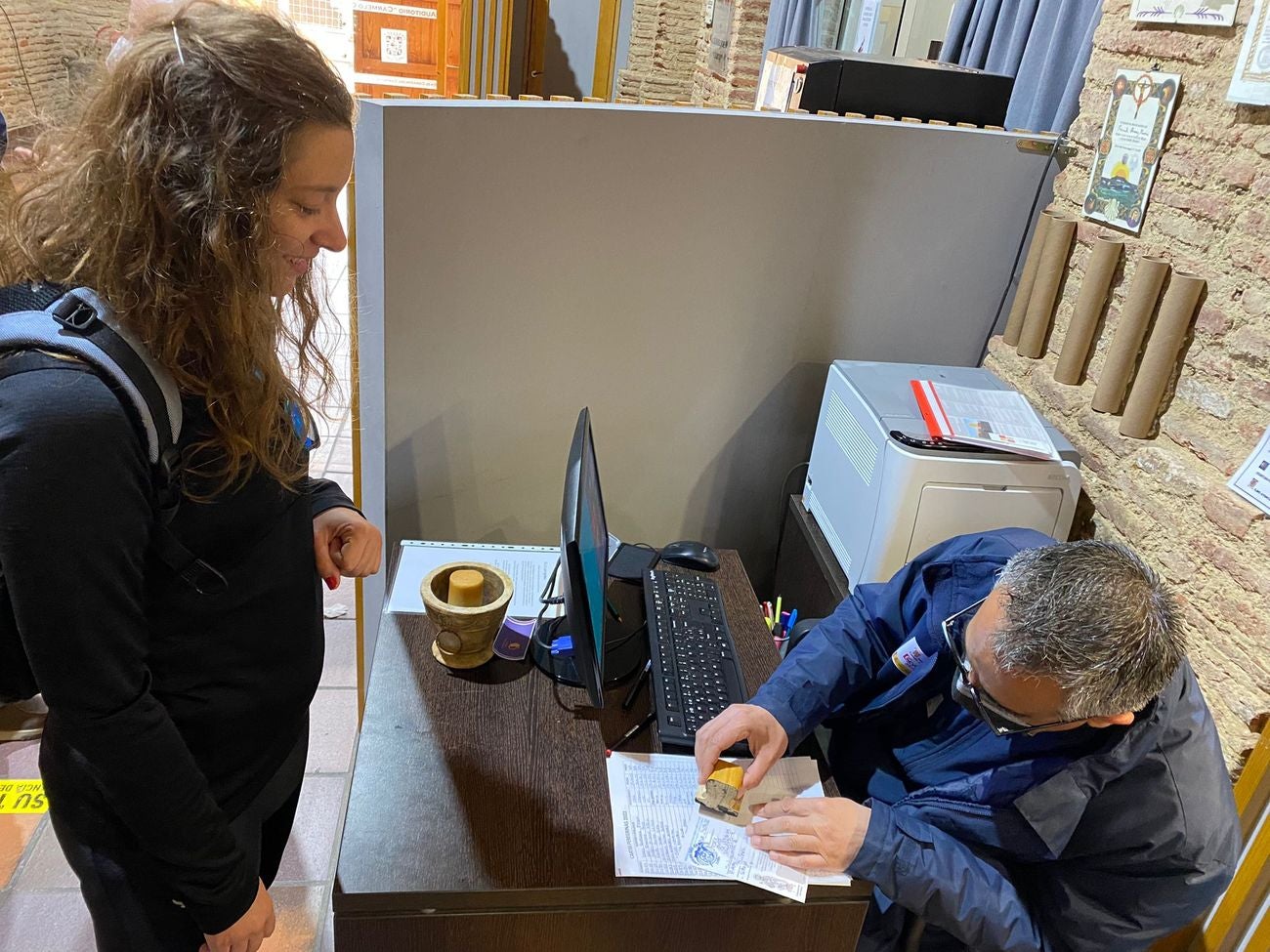 La delegada territorial de la Junta caminará las nueve etapas con el objetivo de elaborar un informe para la Consejería de Cultura y Turismo que recoja las necesidades detectadas a lo largo de los 31 ayuntamientos leoneses. 