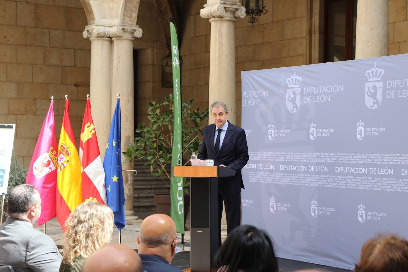 Llegada de José Luis Rodríguez Zapatero y acto de la primera gala de los Premios de la Trashumancia. 