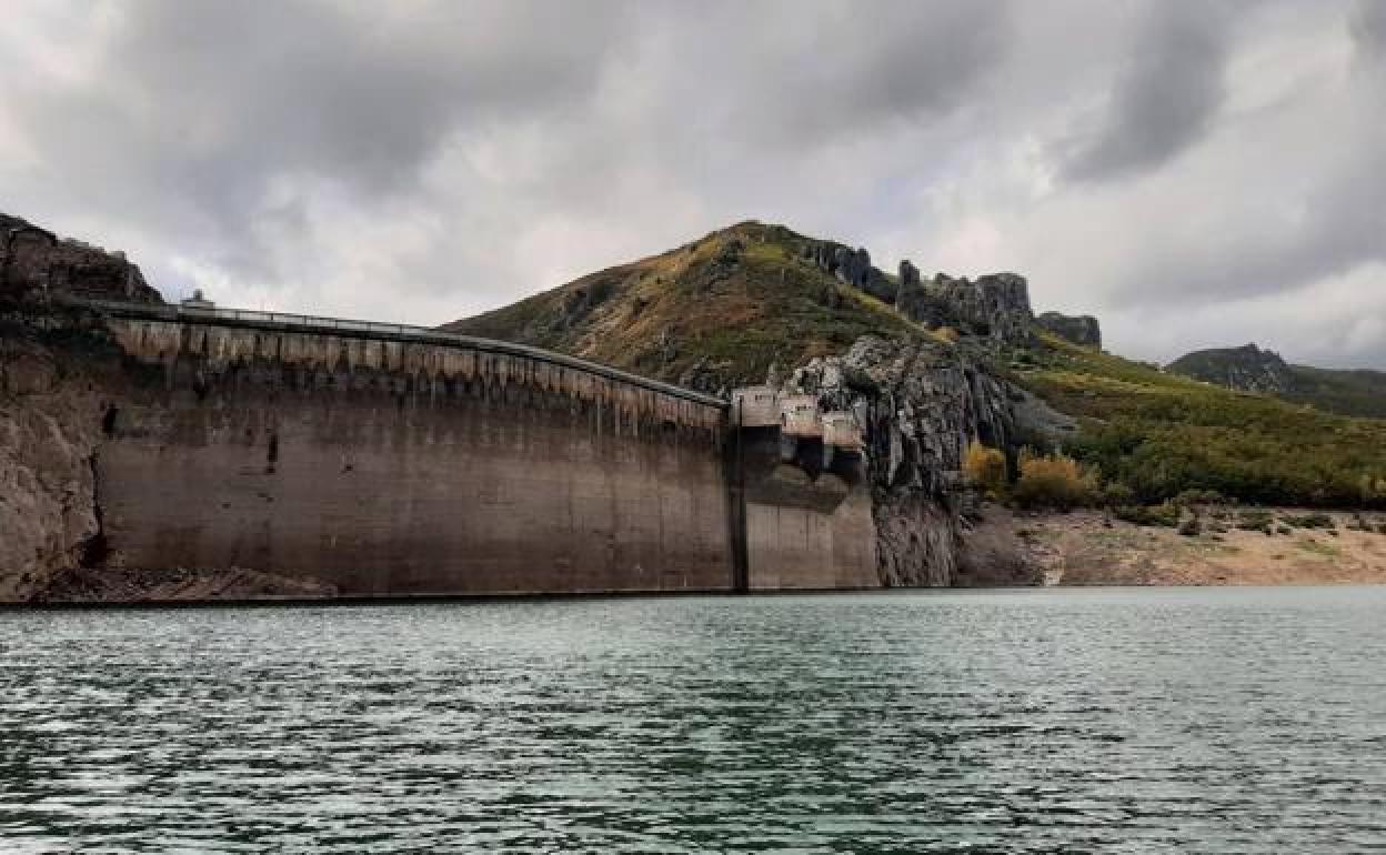 Imagen de uno de los embalses de la cuenca del Duero.