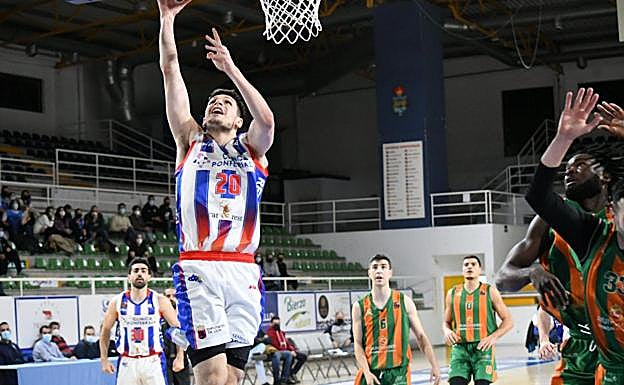 Imagen de archivo de un encuentro disputado por Clínica Ponferrada. 