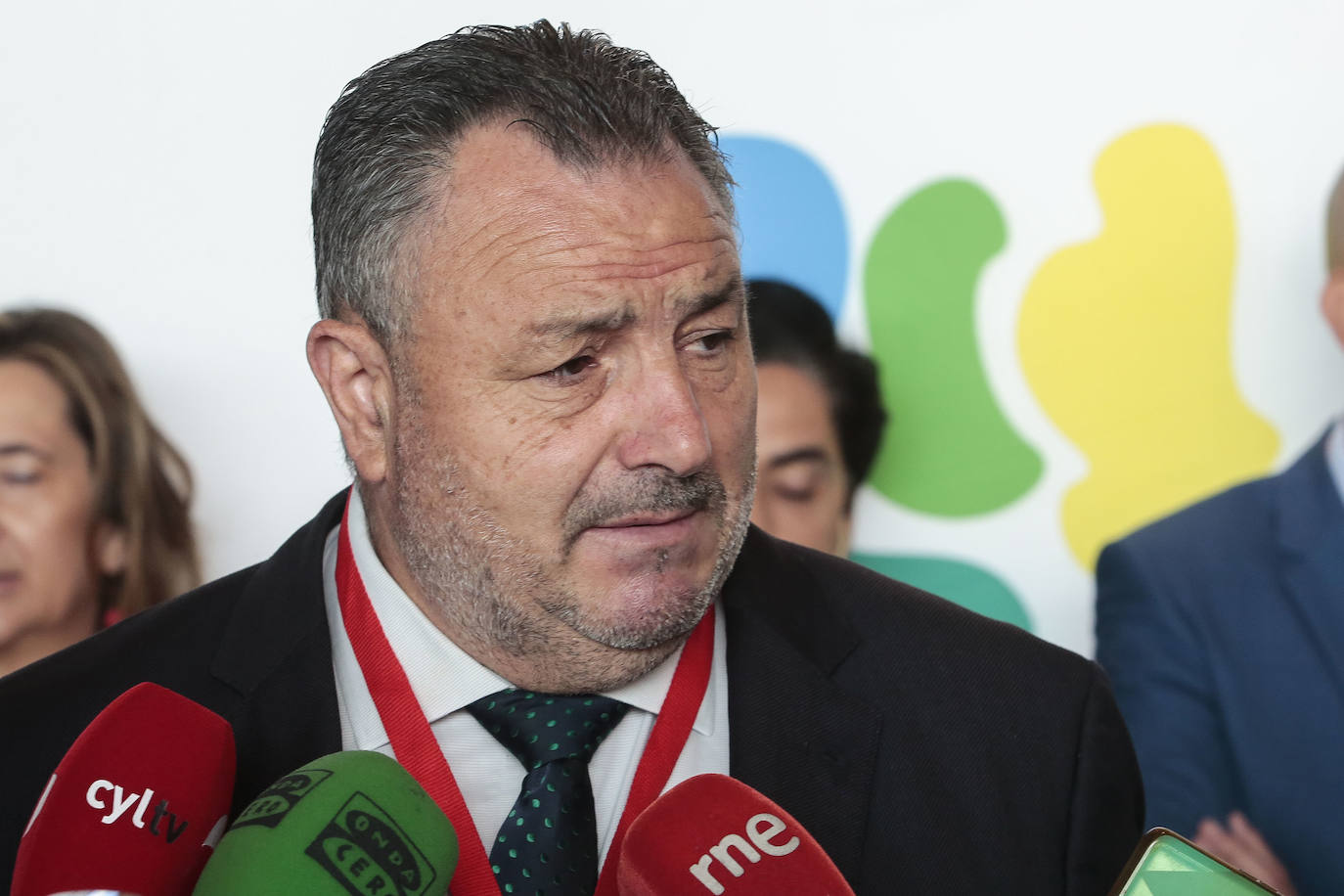 nauguración de la segunda jornada del HUB Internacional de Innovación y Emprendimiento Tecnológico de Castilla y León. En la imagen, el alcalde, José Antonio Diez; el presidente de la Diputación, Eduardo Morán y el presidente del Círculo Empresarial Leonés, Julio César Álvarez.