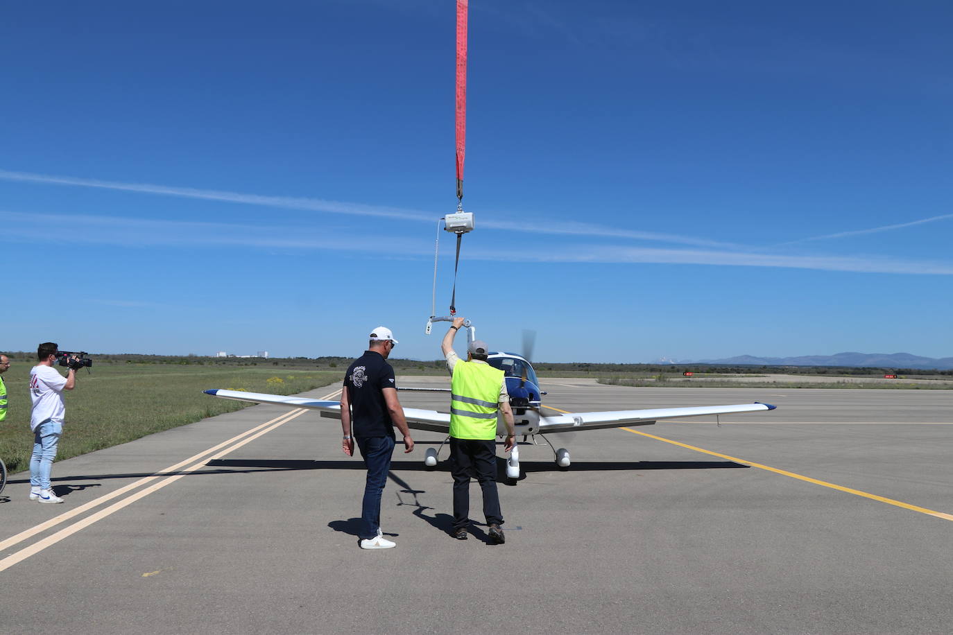 V Jornada de Vuelo Adaptado para usuarios del CRE de San Andrés del Rabanedo 