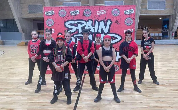 Las junior de Cras Dance.