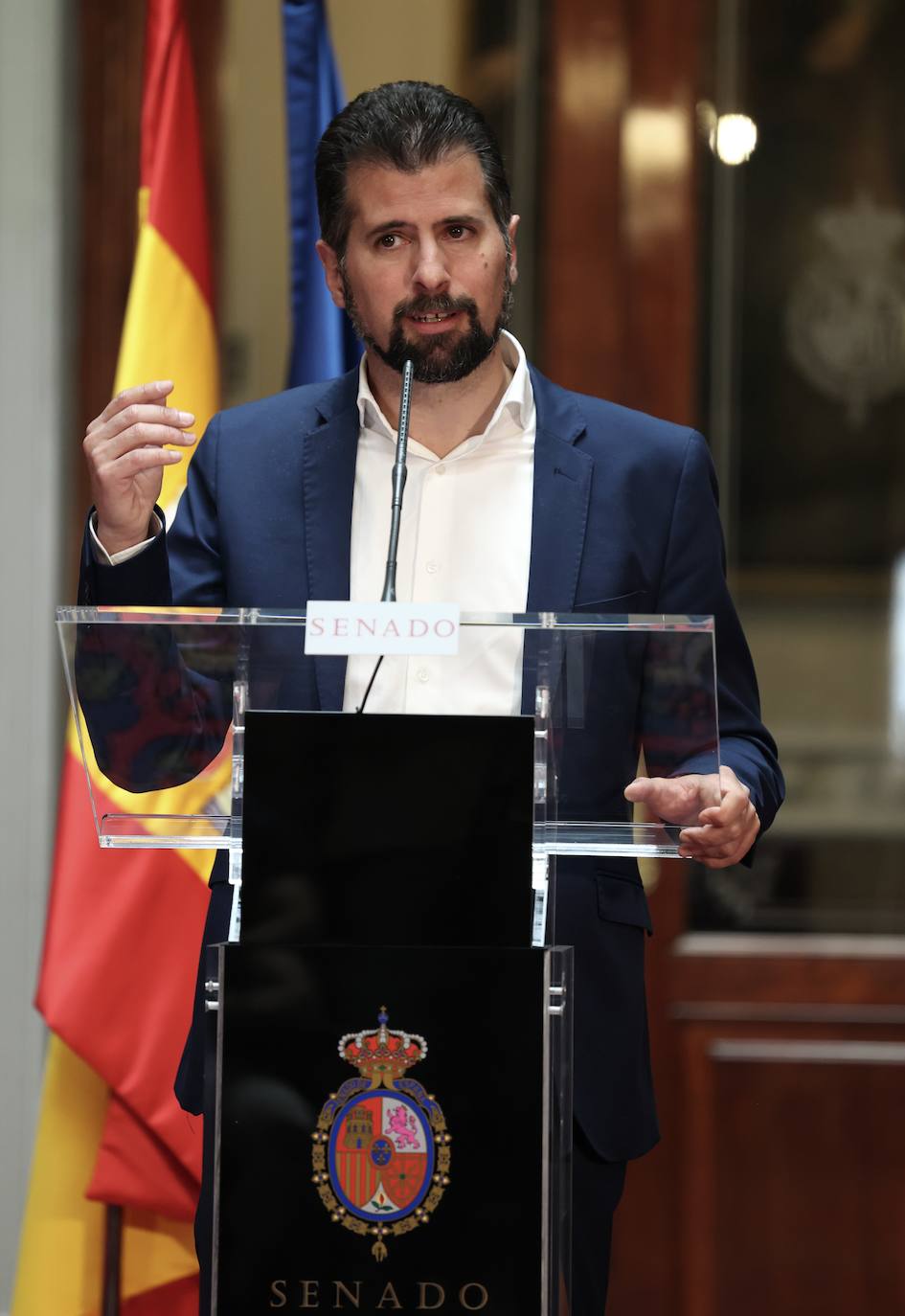 El secretario autonómico de los socialistas en Castilla y León se reúne con los senadores 