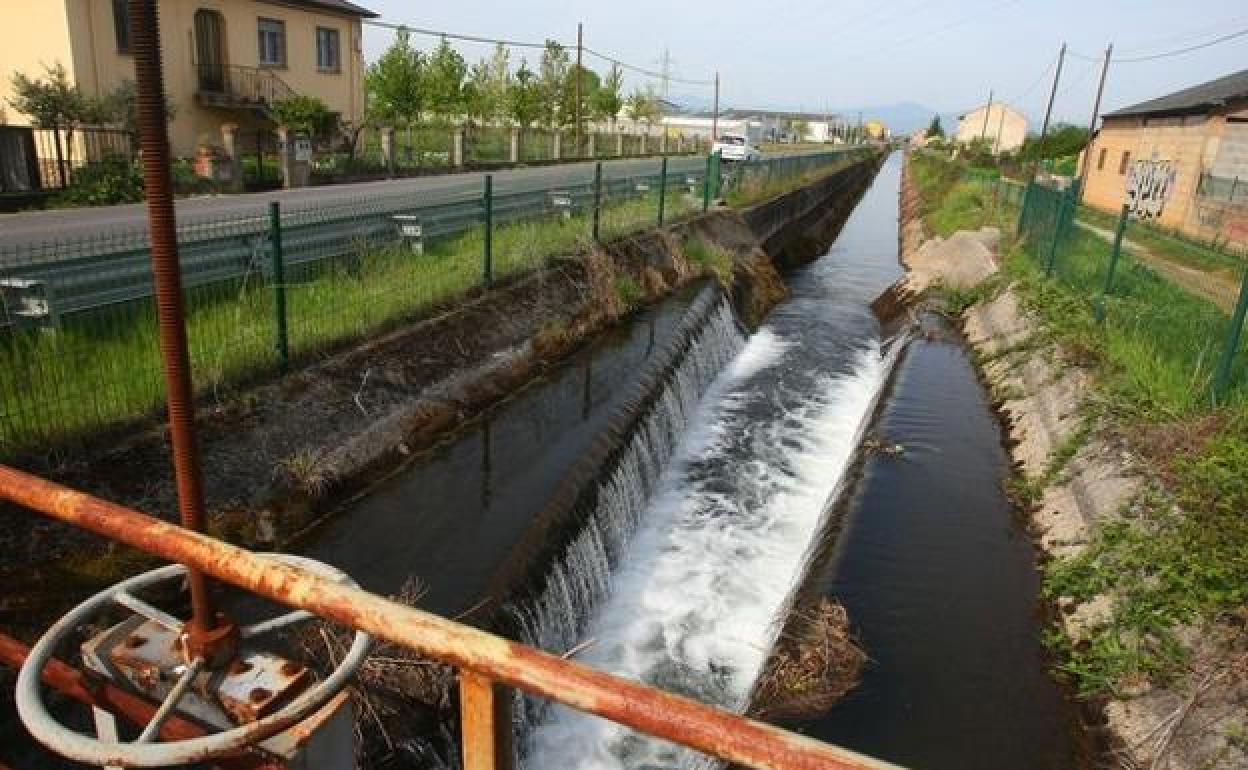 Canal Bajo del Bierzo.