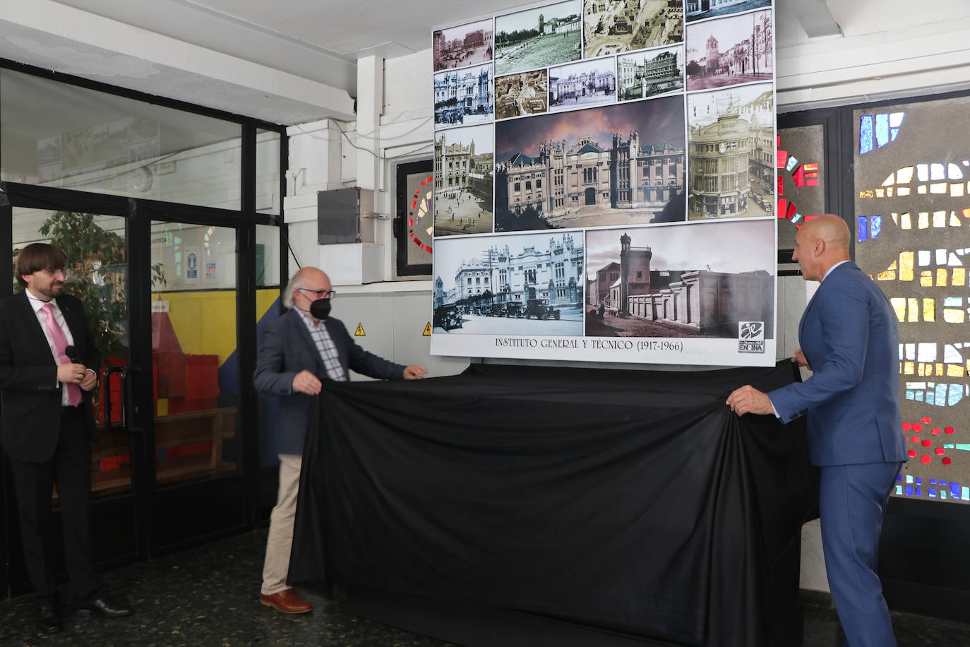 La maqueta representa el histórico edificio que acompañaba al complejo de Pallarés en el centro de la capital.