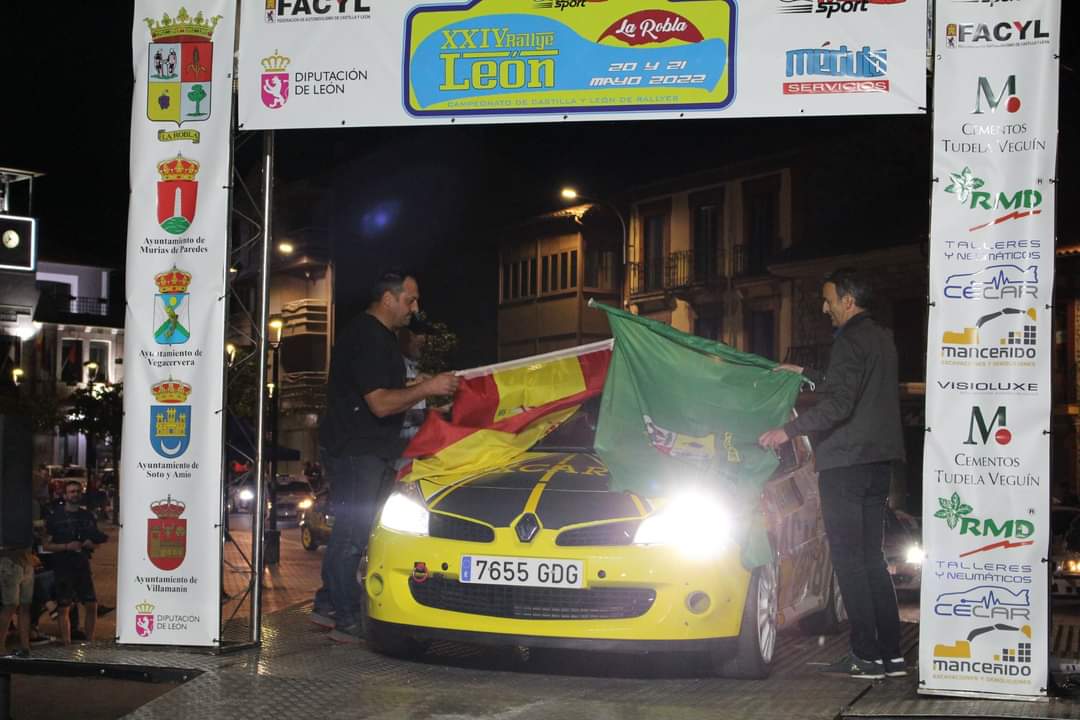 Medio centenar de participantes forman parte del Rally León 