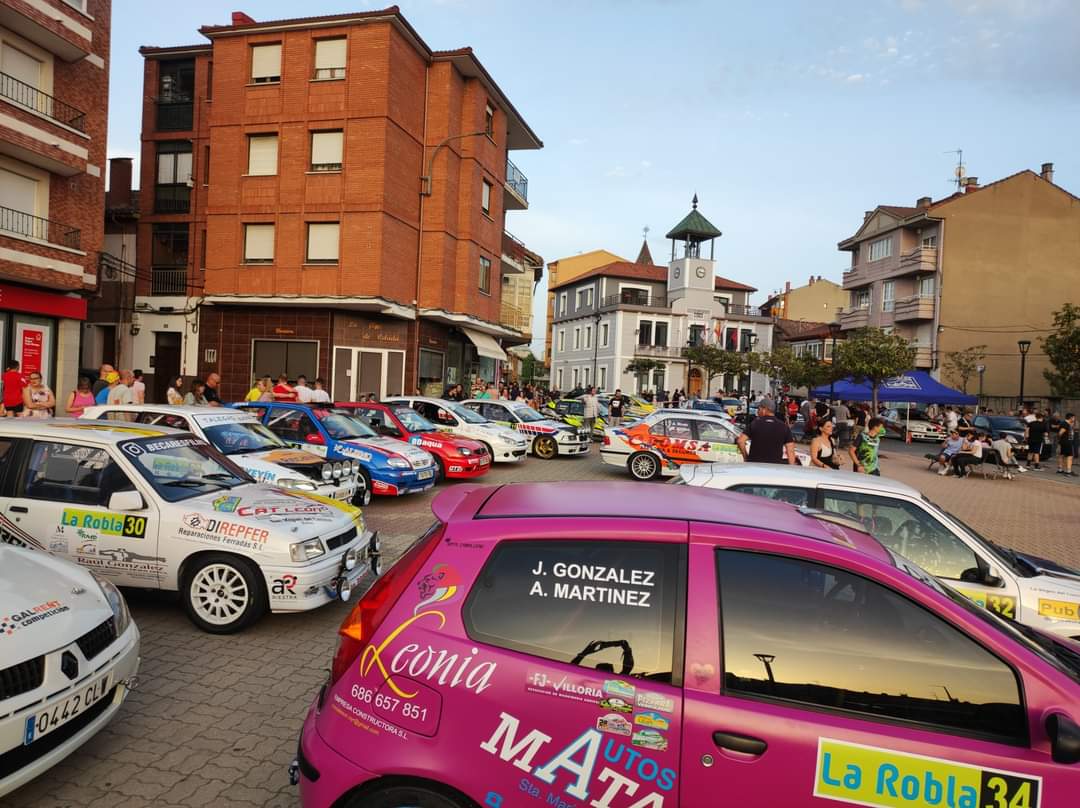 Medio centenar de participantes forman parte del Rally León 