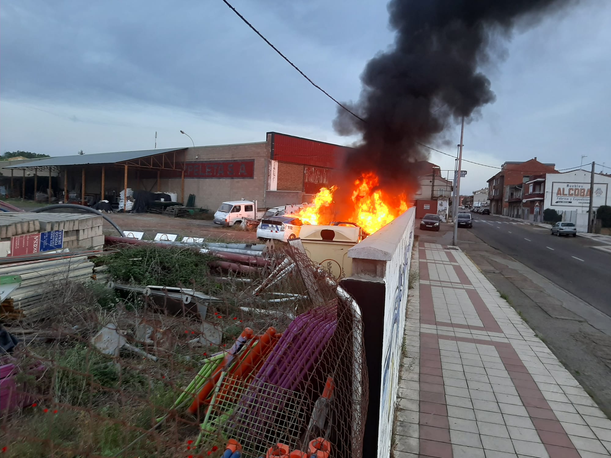 Fotos: Incendio en el almacén de obras de San Andrés