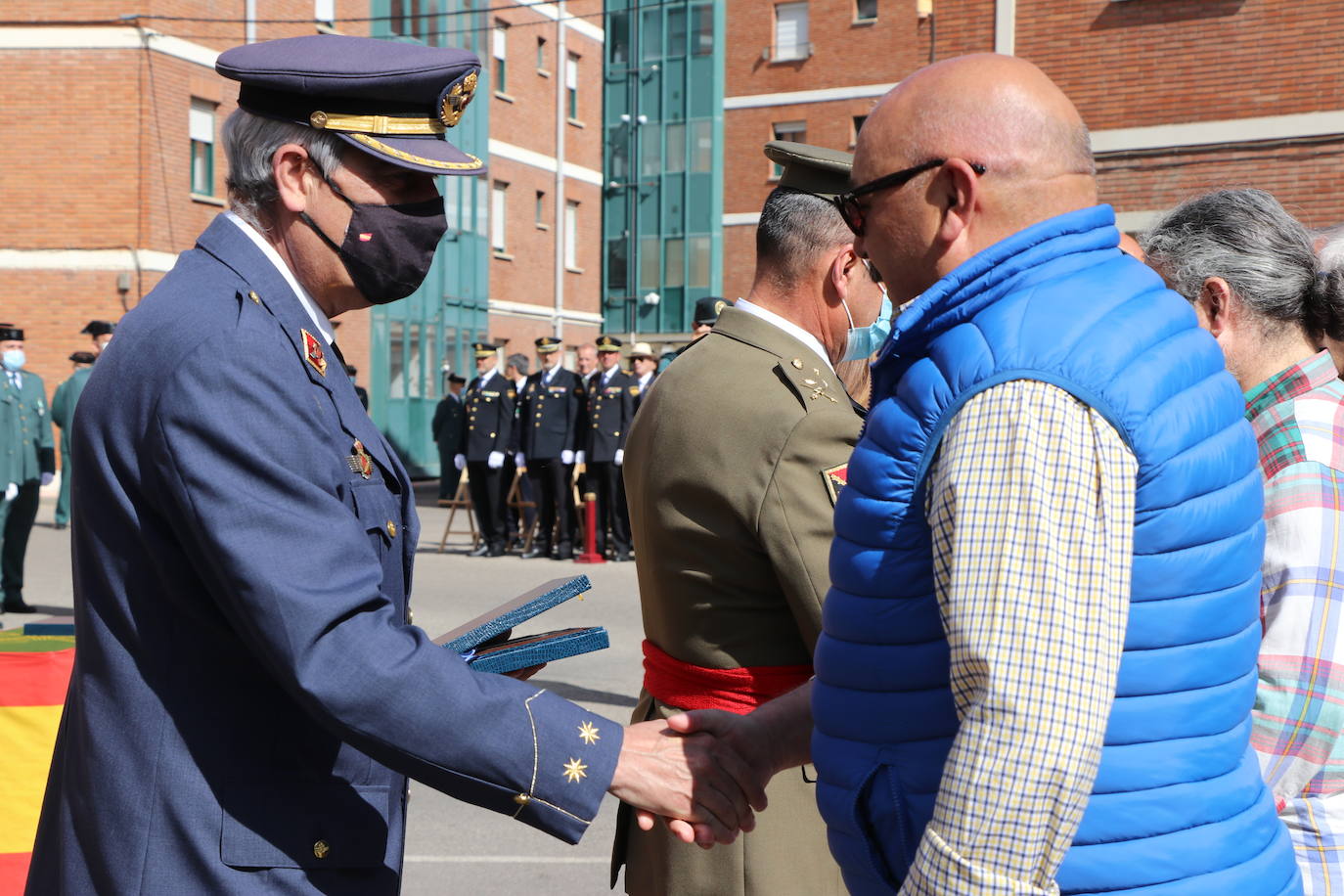 Fotos: Actos conmemorativos del 178 aniversario de la Guardia Civil en León