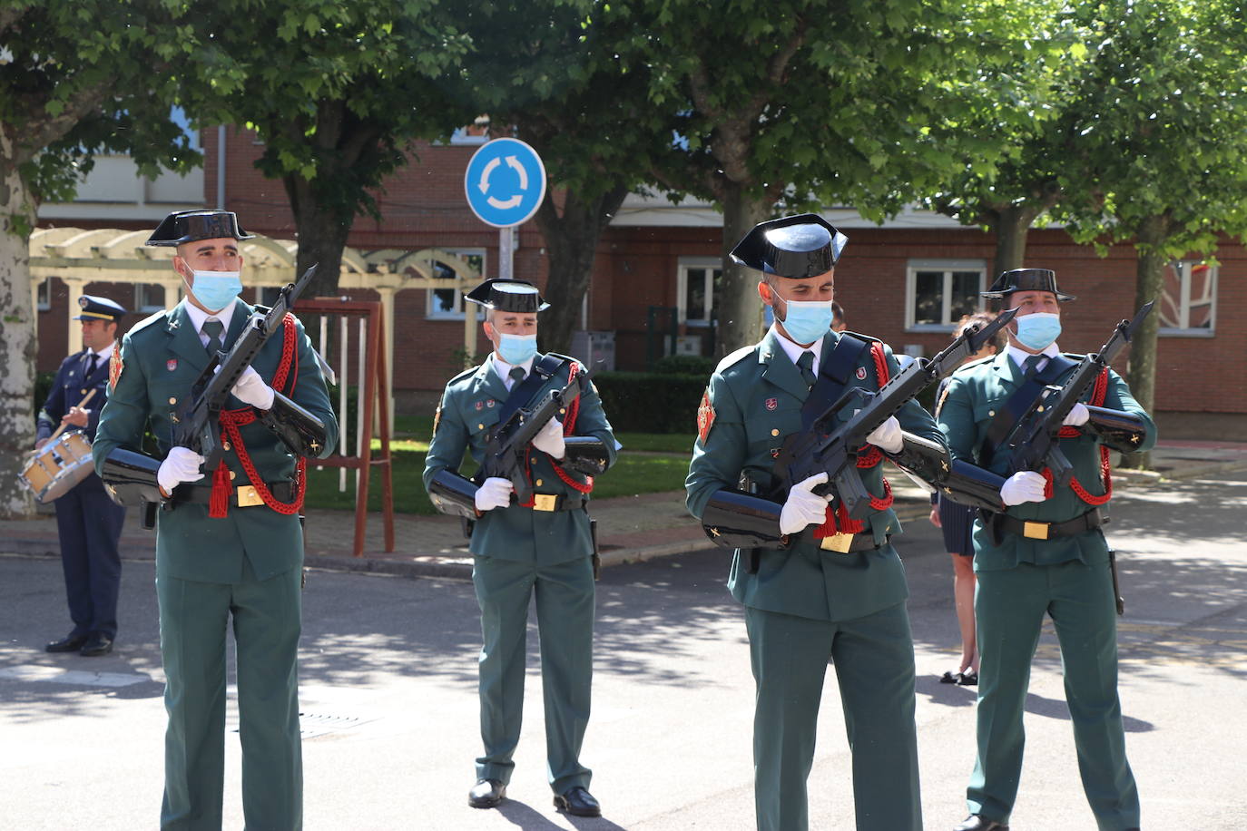 Fotos: Actos conmemorativos del 178 aniversario de la Guardia Civil en León