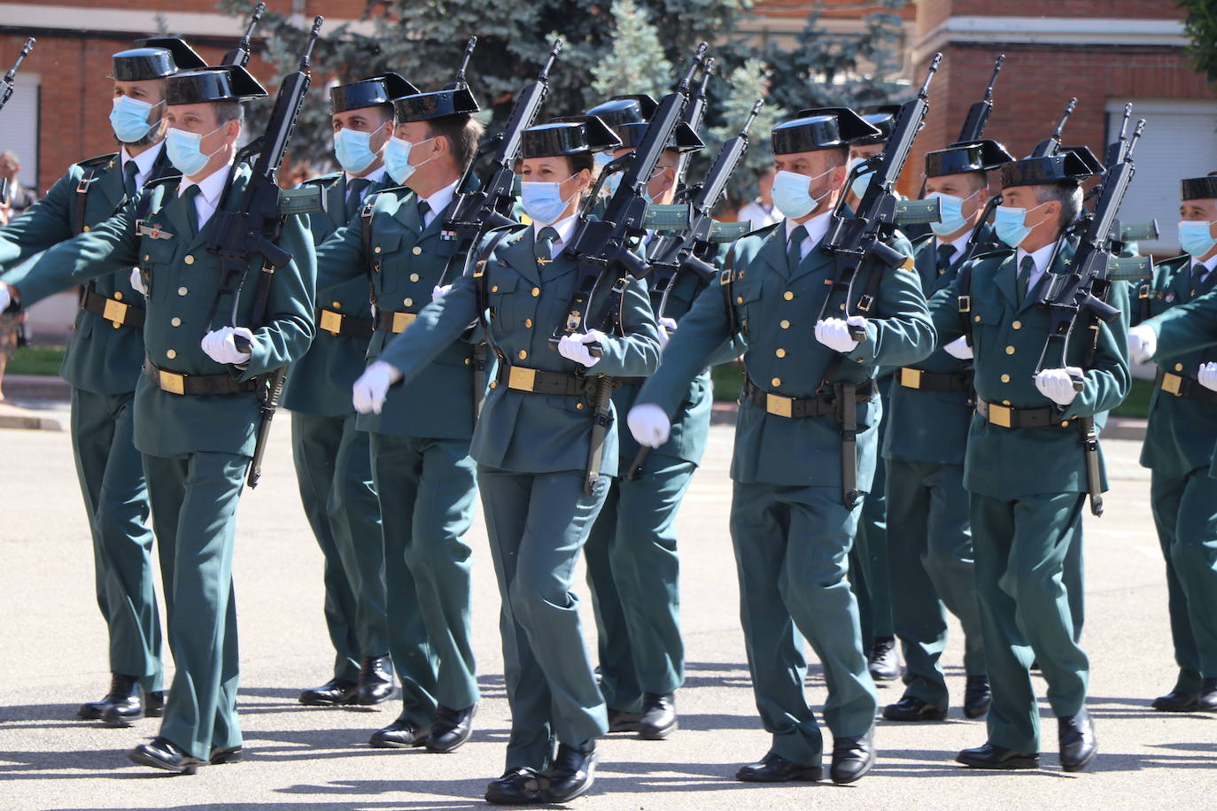 Fotos: Actos conmemorativos del 178 aniversario de la Guardia Civil en León