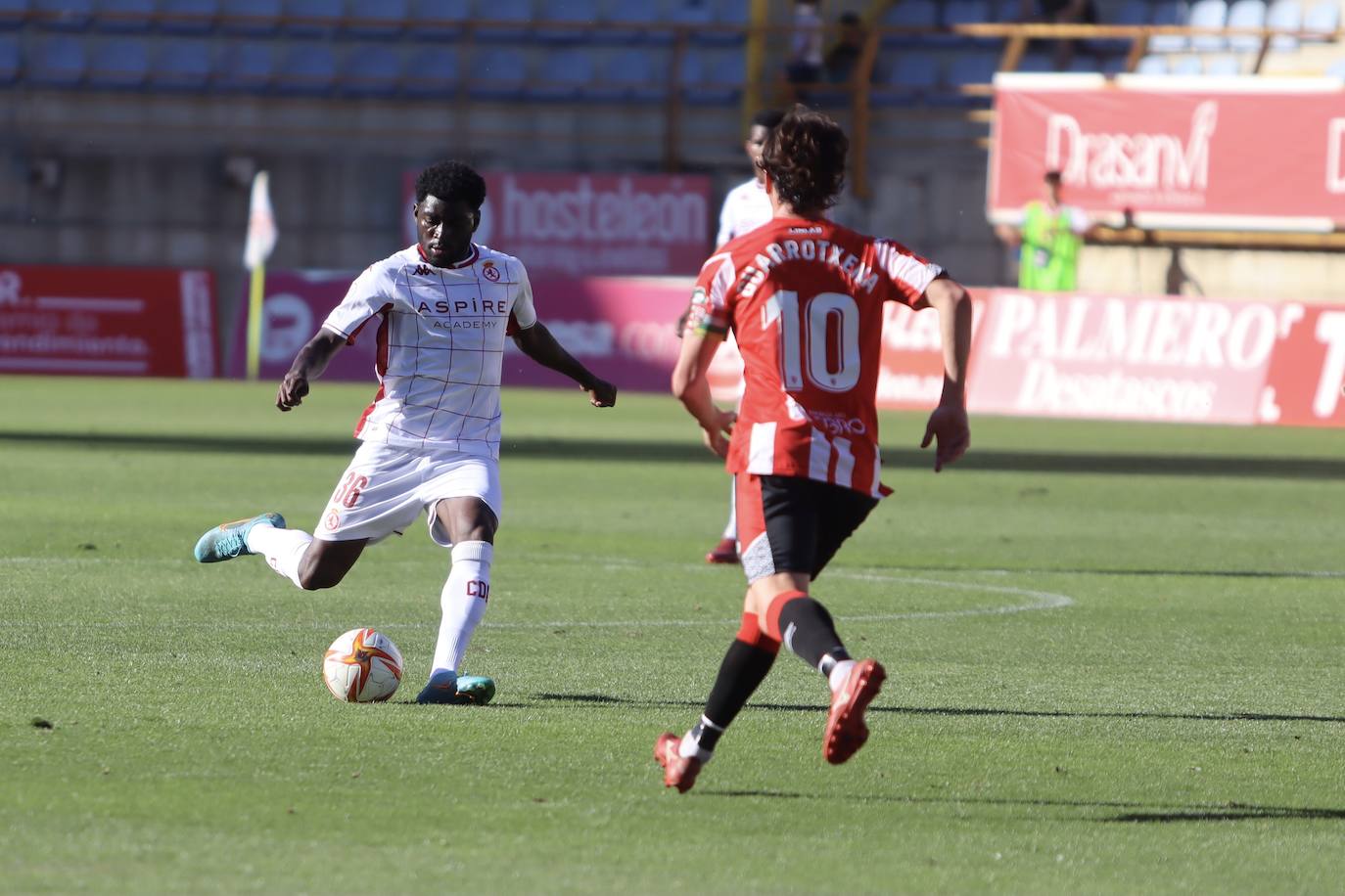 La Cultural ha disputado la última jornada ante la UD Logroñés sin nada en juego para los de Curro Torres.